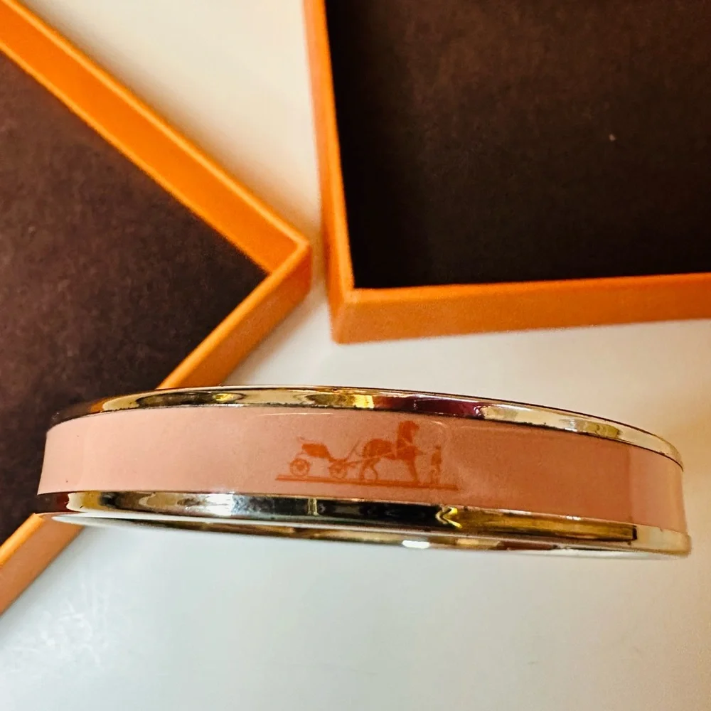 #121 Authentic Hermes Enamel Narrow Pink Bangle. - Picture 6 of 7